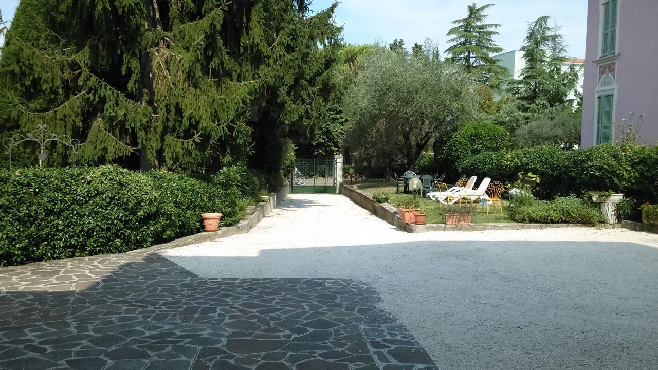 Appartamento Villa Margherita Desenzano del Garda Luaran gambar