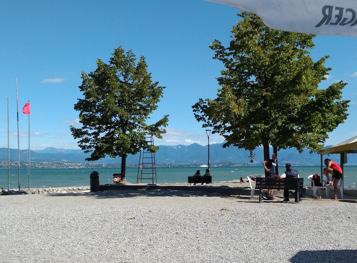 Appartamento Villa Margherita Desenzano del Garda Luaran gambar